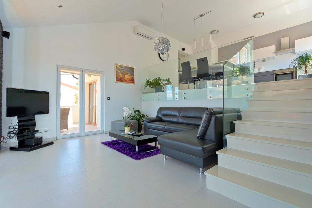 Deluxe Apartment *