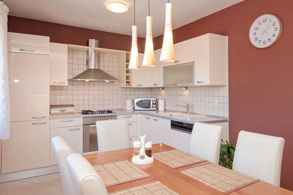 Deluxe Apartment *